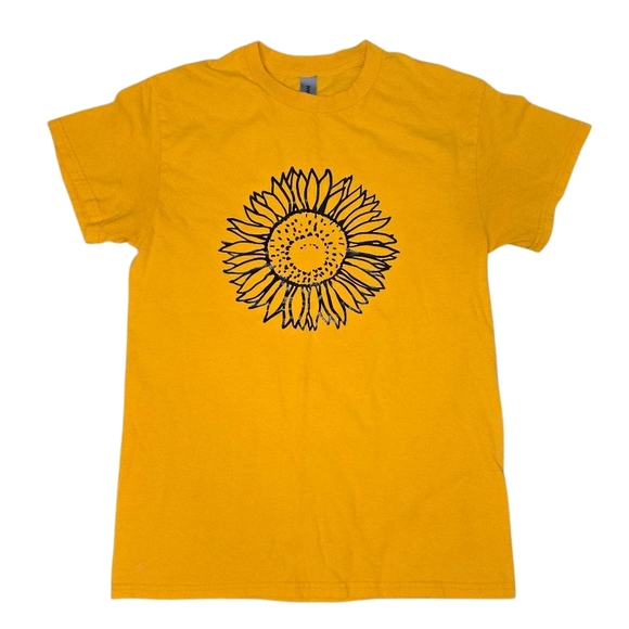 Gildan Tops - Yellow Sunflower T-Shirt